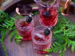 Black Applejack Fizz